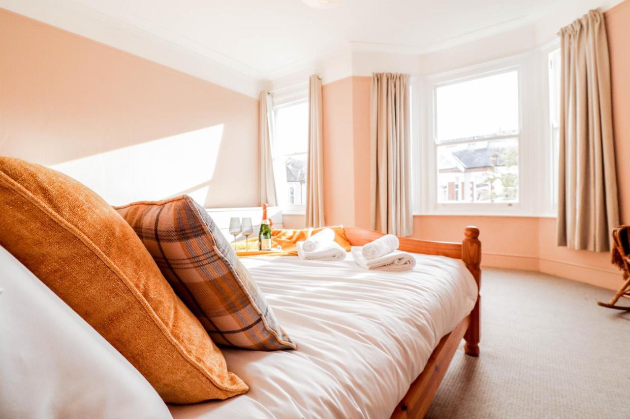 Ferienhaus Stunning 5 Bed House In Clapham - Free Wifi! London
