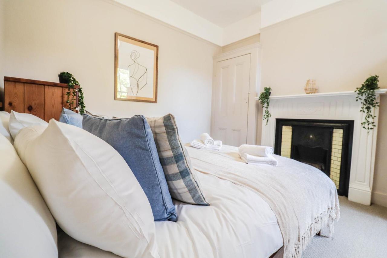 Stunning 5 Bed House In Clapham - Free Wifi! Ferienhaus