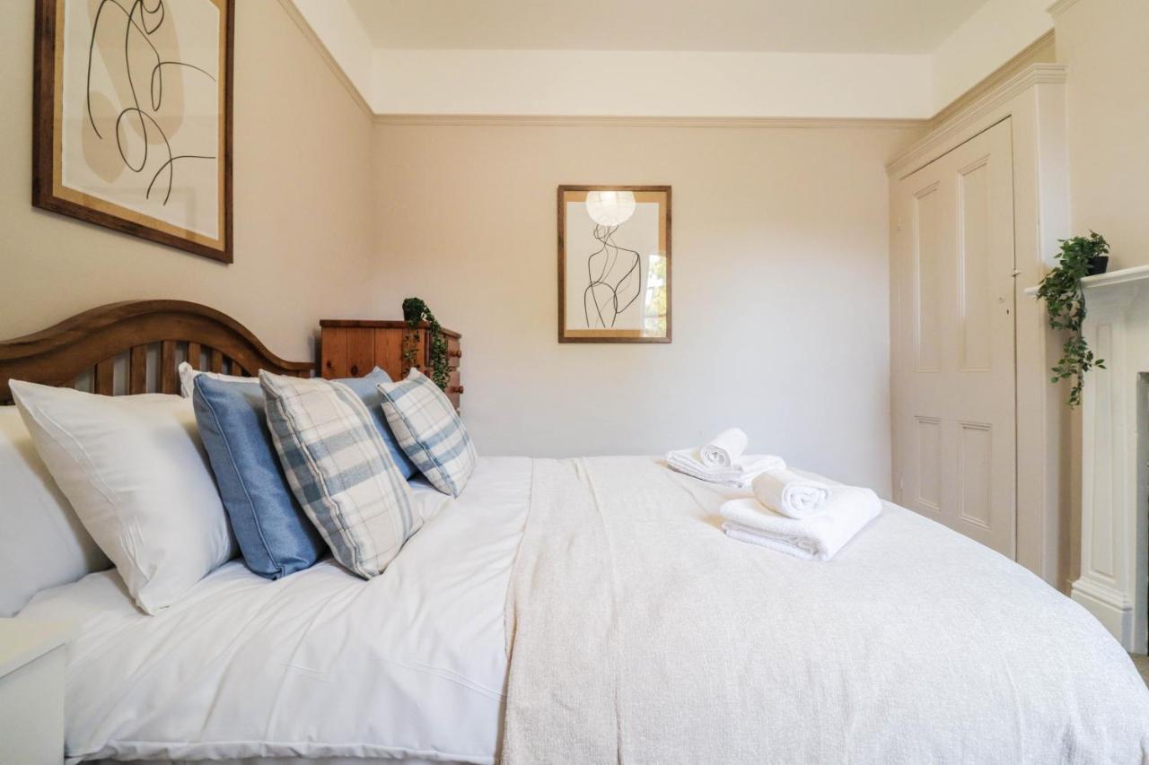 Ferienhaus Stunning 5 Bed House In Clapham - Free Wifi! *