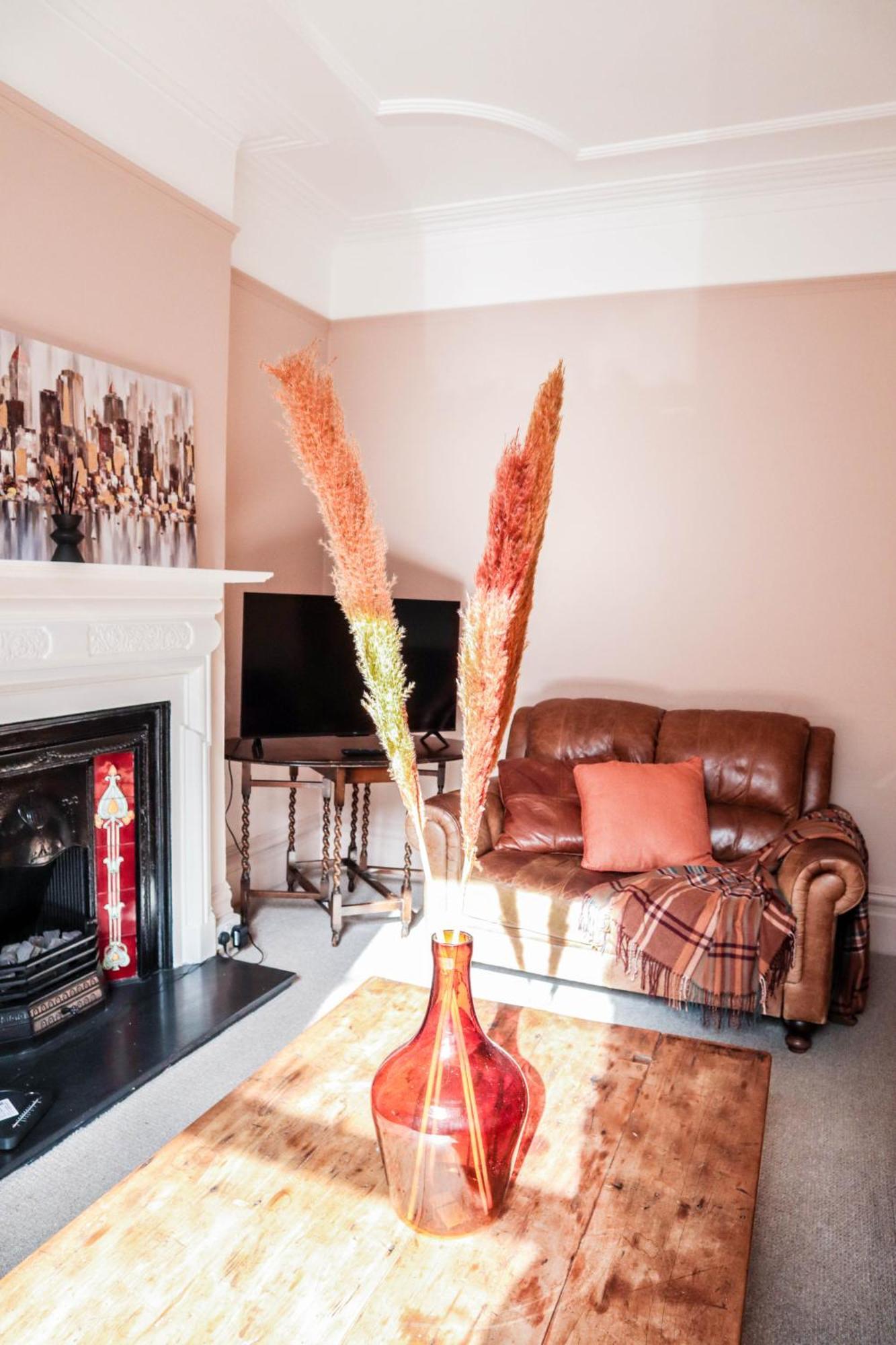 Ferienhaus Stunning 5 Bed House In Clapham - Free Wifi! *