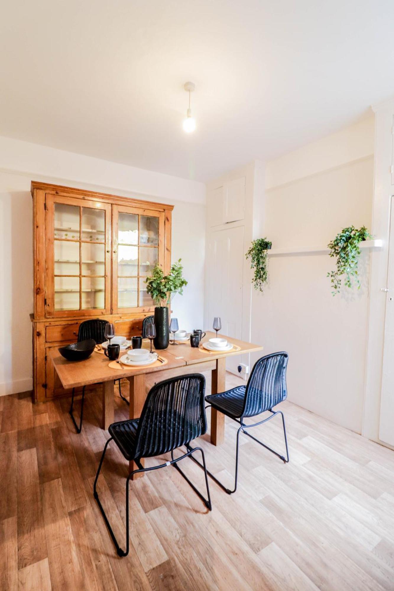 Stunning 5 Bed House In Clapham - Free Wifi! Ferienhaus